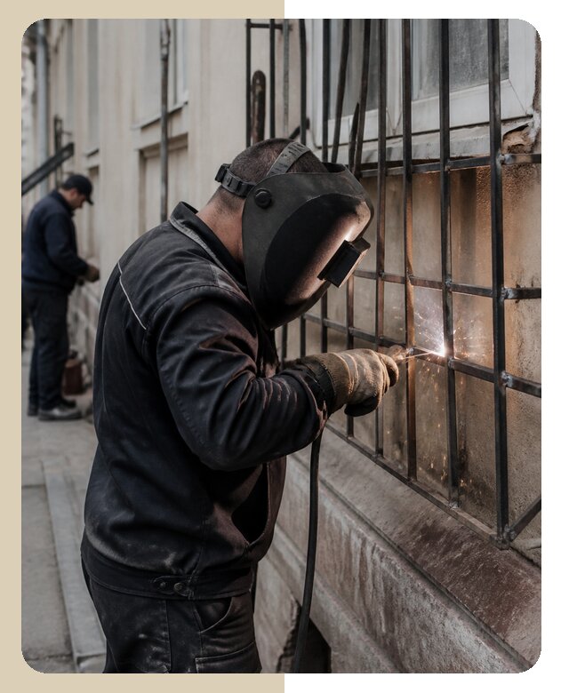 Переварка и ремонт оконных решеток с выездом в Биробиджане